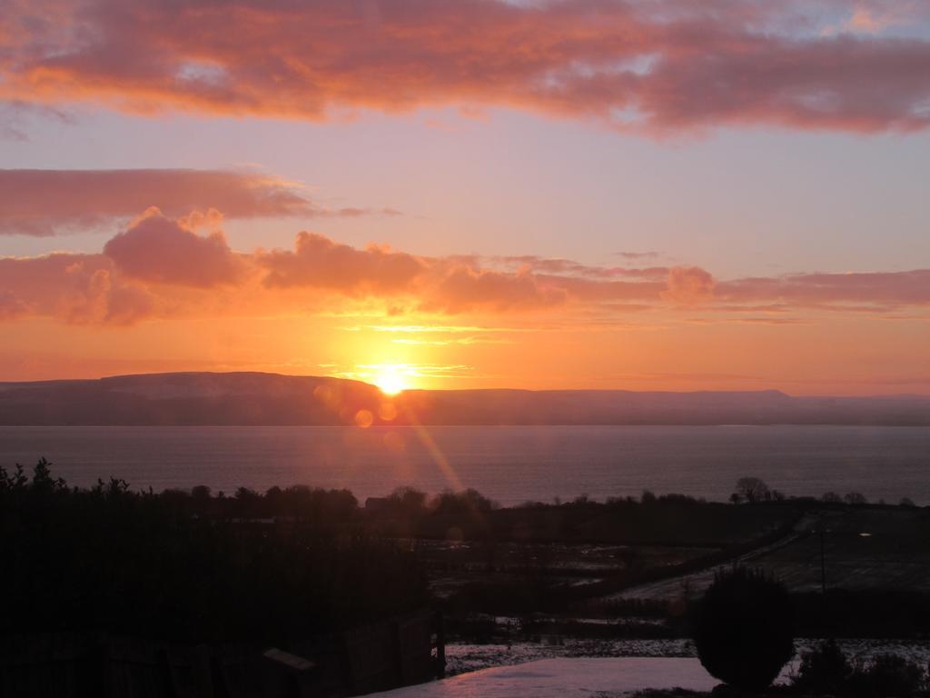 Inishowen Lodge B&B Moville Exterior foto